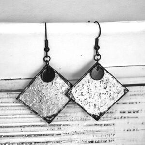 5 For $25💫Alternative Reflective Dangles